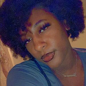 Meet your Posher, Jasmine